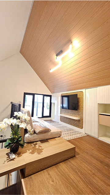 WhatsApp Image 2025-09-09 at 13.34.47 (1)